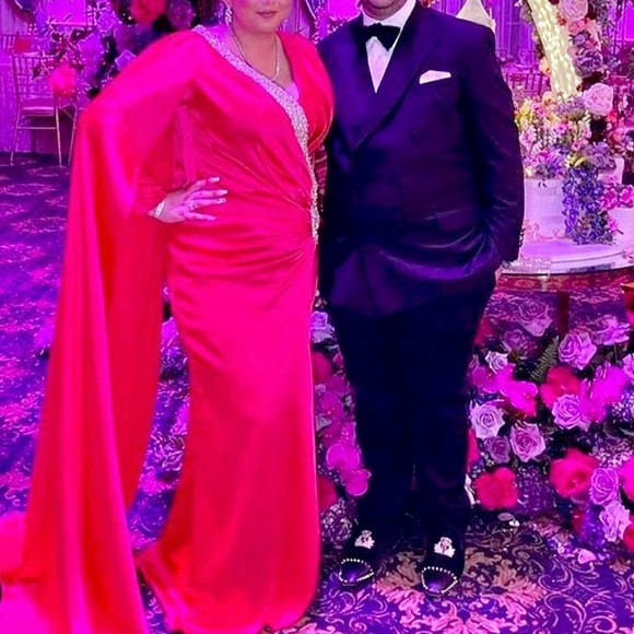 OPEN TO OFFER valdrin sahiti dress Swarovski crystal embellishment and over cape - Picture 4 of 13